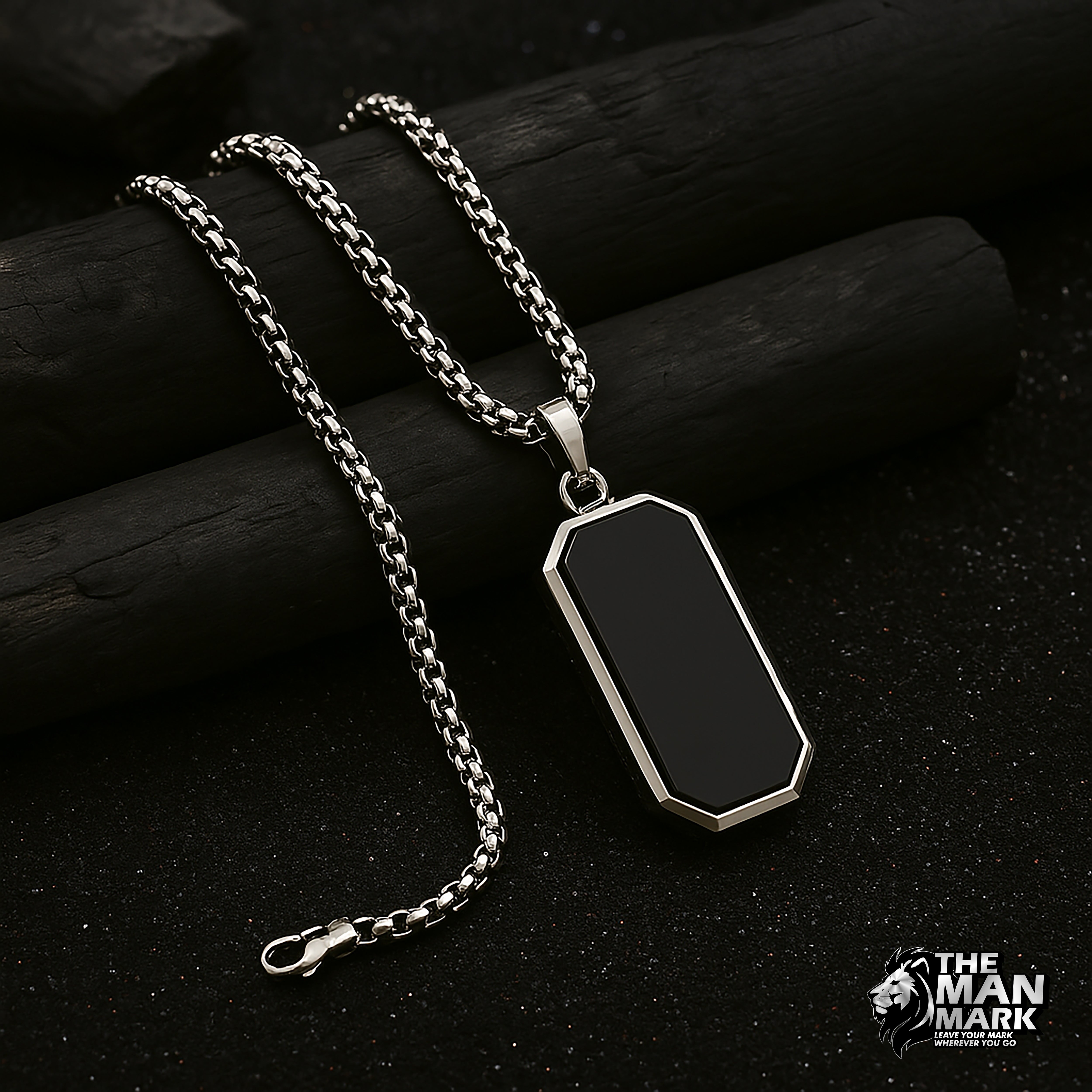 Chains & Pendant